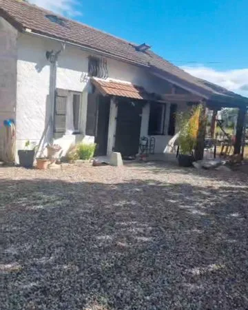 Maison individuelle à vendre : espace, lumière et tranquillité 