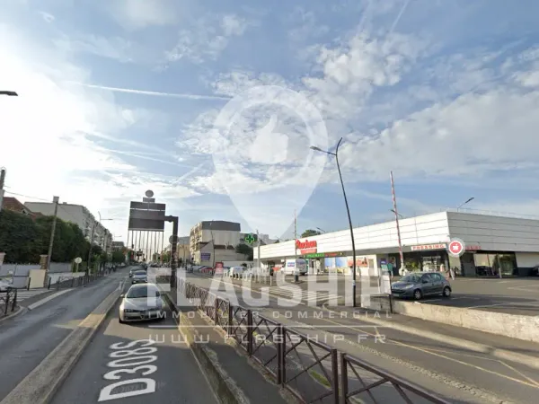 Location Commerce SARTROUVILLE 78500 