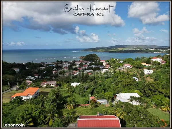 Terrain 2 822 m² La Trinite 