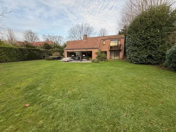 Maison 6 pièces 210 m² 
