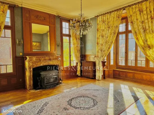 Maison 7 pièces 231 m² 