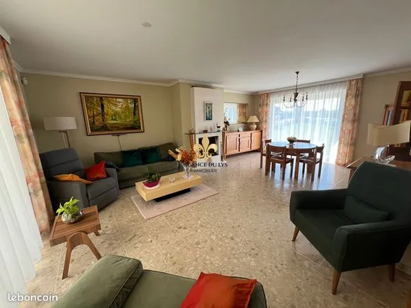 Maison 5 pièces 138 m² 