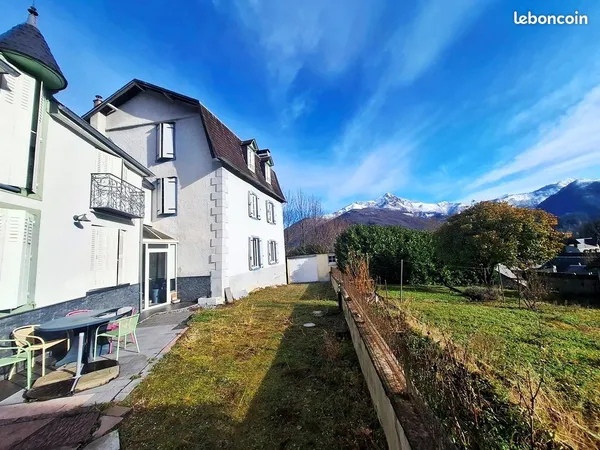 Propriété 8 pièces 190 m² 