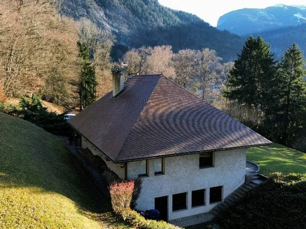 Villa 9 pièces 307 m² 