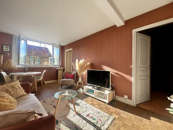 Appartement 3 pièces 50m2 Vieux Saint-Maur 