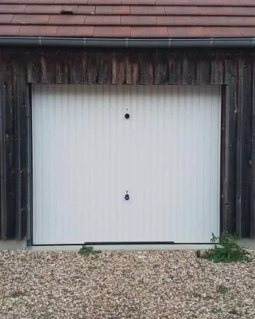 Garage/box 14 m² Hardivillers En Vexin 