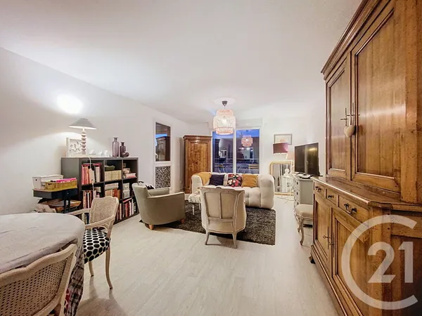 Appartement 3 pièces 81 m² 
