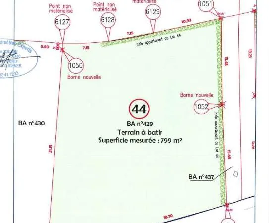 Terrain 799 m² 