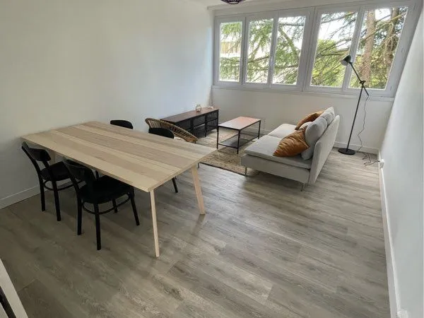 Chambre avec salle de bain privative 