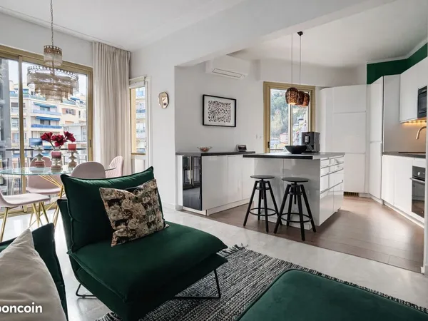 À VENDRE - Sublime 2 pièces de 52,21 m2 + balcon de 9m2 - Quartier Saint-Sylvestre / Bd de Cessole 
