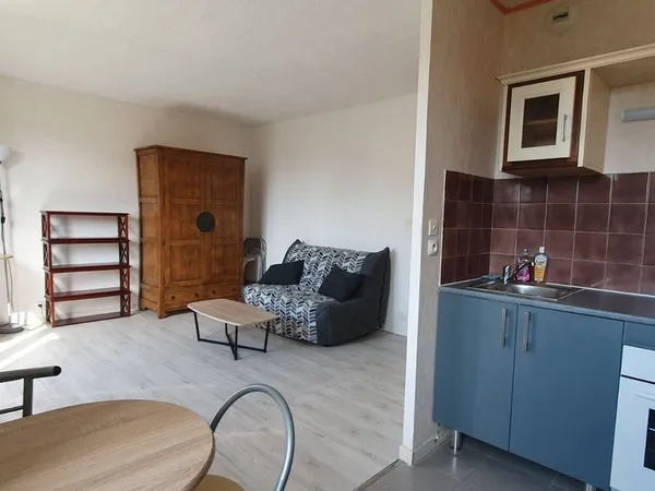 Studio 1 pièce 31 m² 