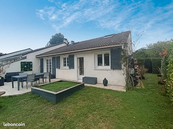 Pavillon 130m2 au sol avec jardin 