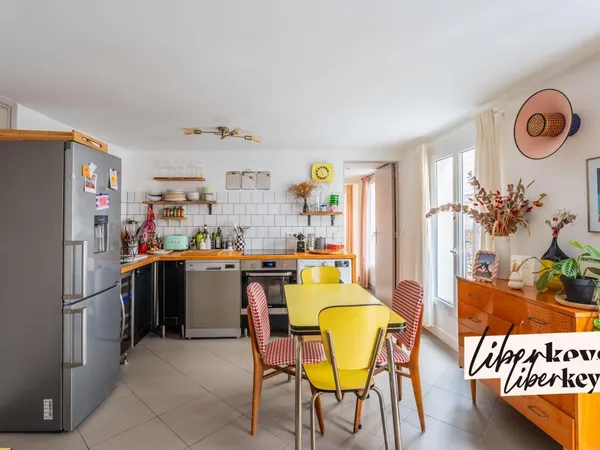 Appartement de 3 pièces de 46 m² - Paris 10 - Prix 440 000 € FAI 