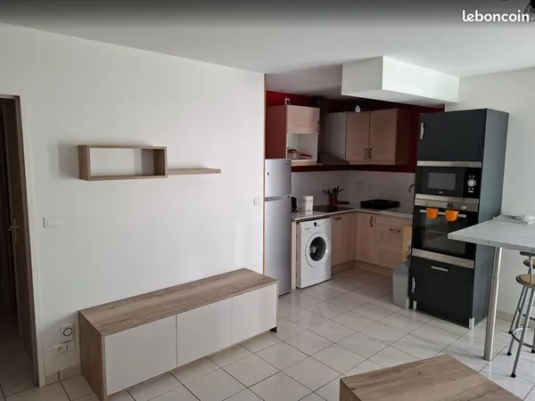 T2 - 40 m² - Rue de la Patouillerie - entre Pont du Cens et Beauséjour - 790CC 