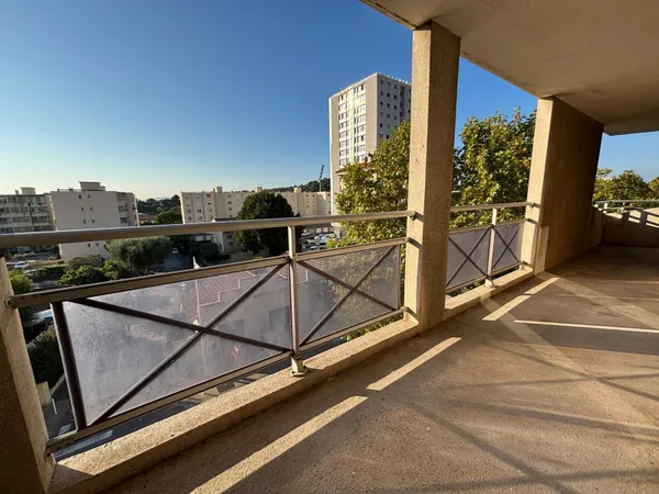 APPARTEMENT T3 TOULON 