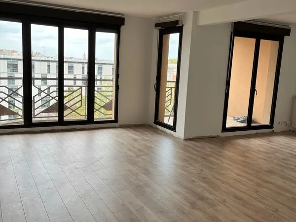 Grand T4, 89 m2, centre ville 