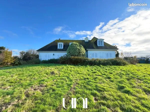 Maison 8 pièces 208 m² 