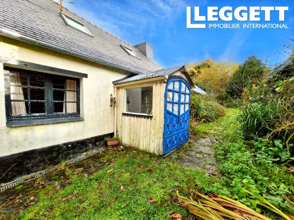 Charmante maison en pierre avec grande grange, joli jardin et rénovations récentes 