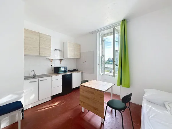 Appartement 1 pièce 17 m² 