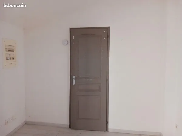 Studio 1 er étage 