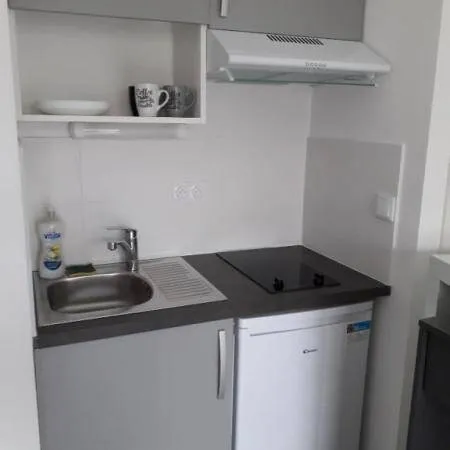 Studio 1 pièce 25 m² 