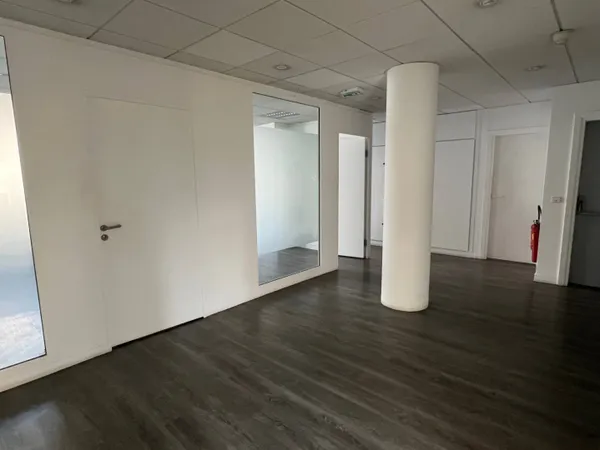 Bureau 229 m² 