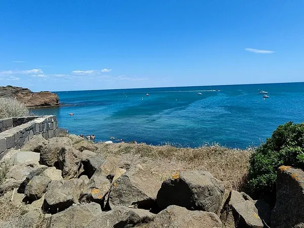 LE CAP D'AGDE: Secteur Conque / FALAISES, Appartement TRIPLEX, vue mer, atypique, sur plusieurs 