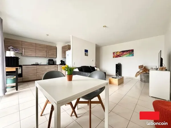 T3 Meublé + Garage - Proche Ctre Cial Beaulieu - Janvier 2026 