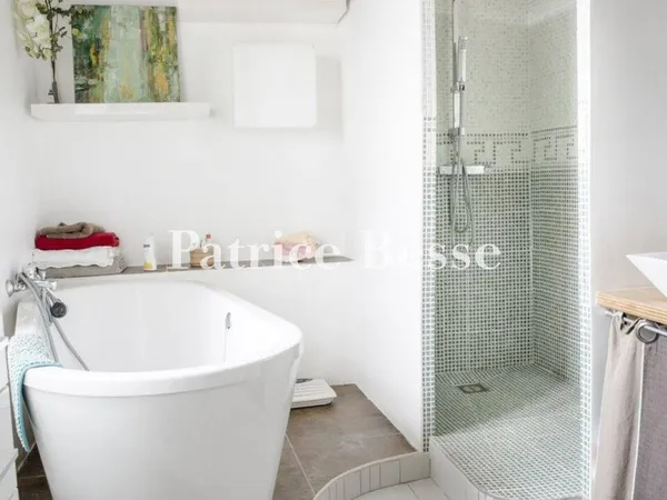 Maison 6 pièces 180 m² 