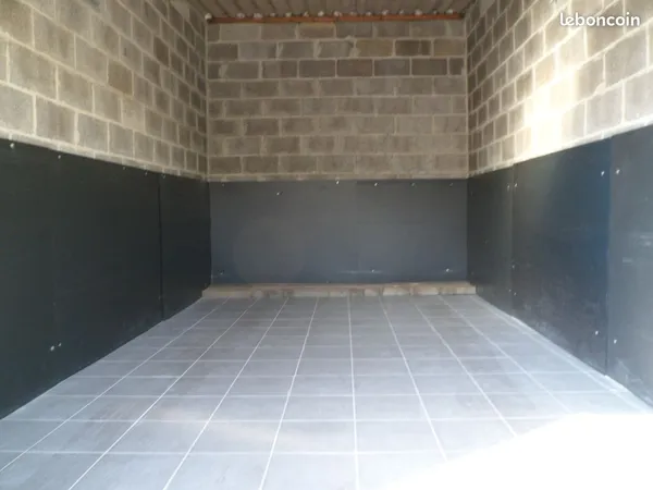 Garage box a louer 