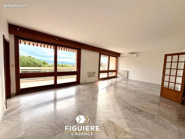 Appartement 5 pièces 143 m² 