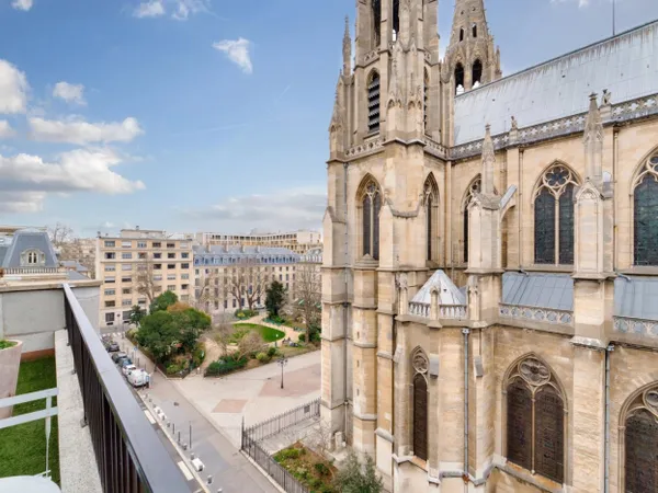 Basilique Sainte-Clotilde - Dernier étage en duplex avec balcons 