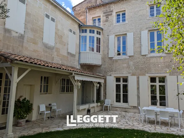 maison 18 pièce(s), NIORT 