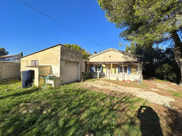 Maison Chateauneuf De Gadagne 4 pièce 75 m2, dépendance, garage 