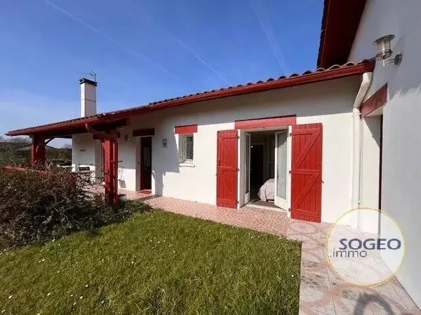 Maison de plain-pied 4 pièces 105 m² 