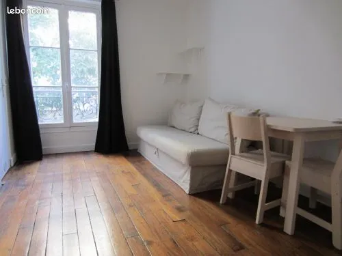 Studio 1 pièce 15 m² 