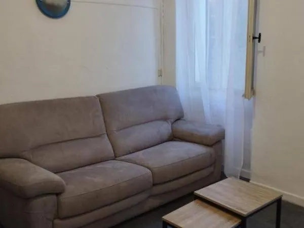 Studio 1 pièce 18 m² 