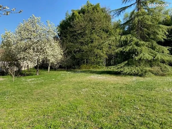 Terrain 680 m² Bordeaux Cauderan 