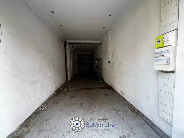 Box de stockage 30 m² 