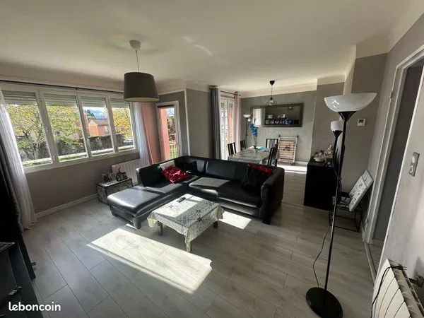Appartement T3 - 67 m2 -Tarbes, quartier La Gespe 