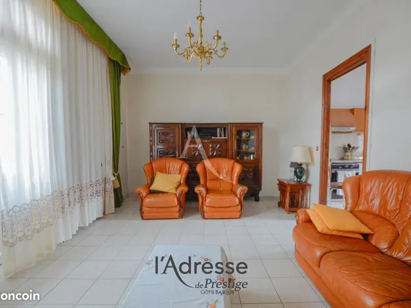 Triplex 5 pièces 117 m² 