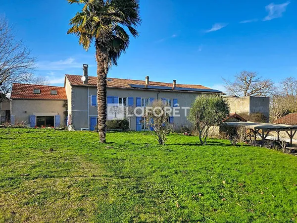 Maison 10 pièces 251 m² 