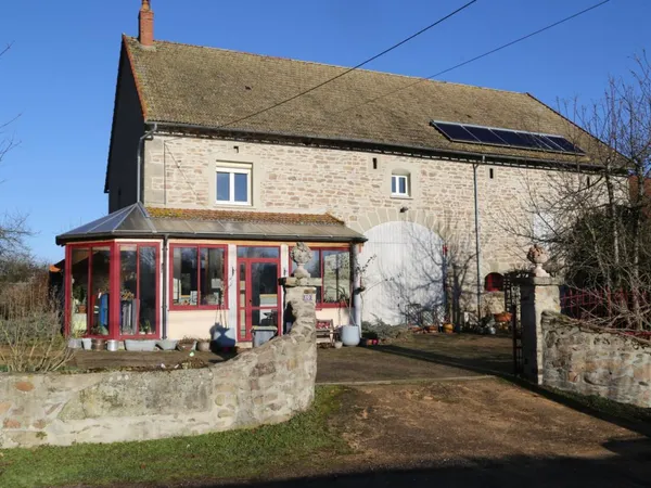 Ancienne fermette rénovée de 160 m² à proximité d'Autun 