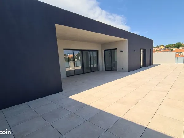 Appartement d'exception en rooftop de 117,8 m², triple exposition, ouvrant sur une terrasse de 