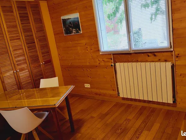 Bureau professionnel dans maison 