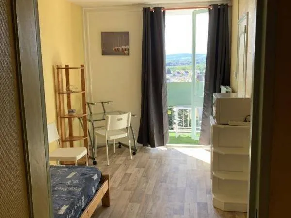 Studio 1 pièce 19 m² 