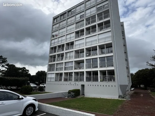 Parking/box 16 m² Les Sables-d'Olonne 
