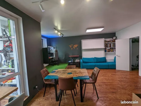 Studio 1 pièce 24 m² 