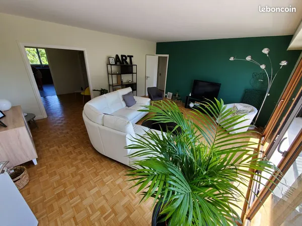 1 chambre libre dans spacieuse colocation (113 m²) de jeunes actifs 