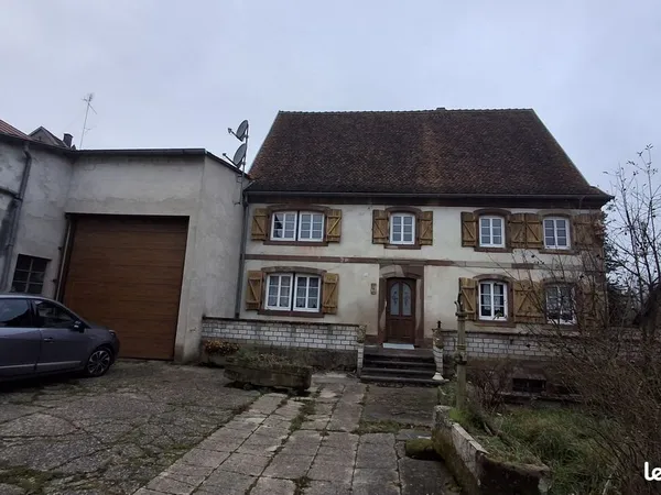 Maison 8 pièces 242 m² 